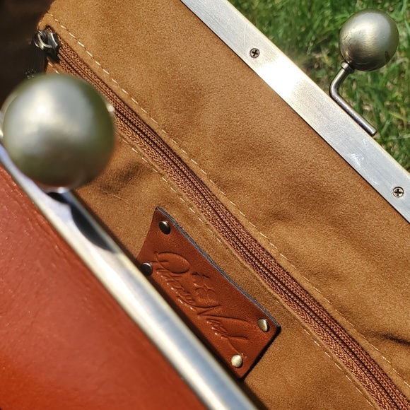 ♻️DONATED ♻️ Patricia Nash - Vintage inspired crossbody - Picture 12 of 12